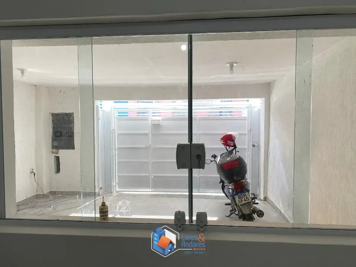 Imagem Sobrado para venda em Cidade Patriarca com 3 quartos, sendo 1 suíte, 174m²