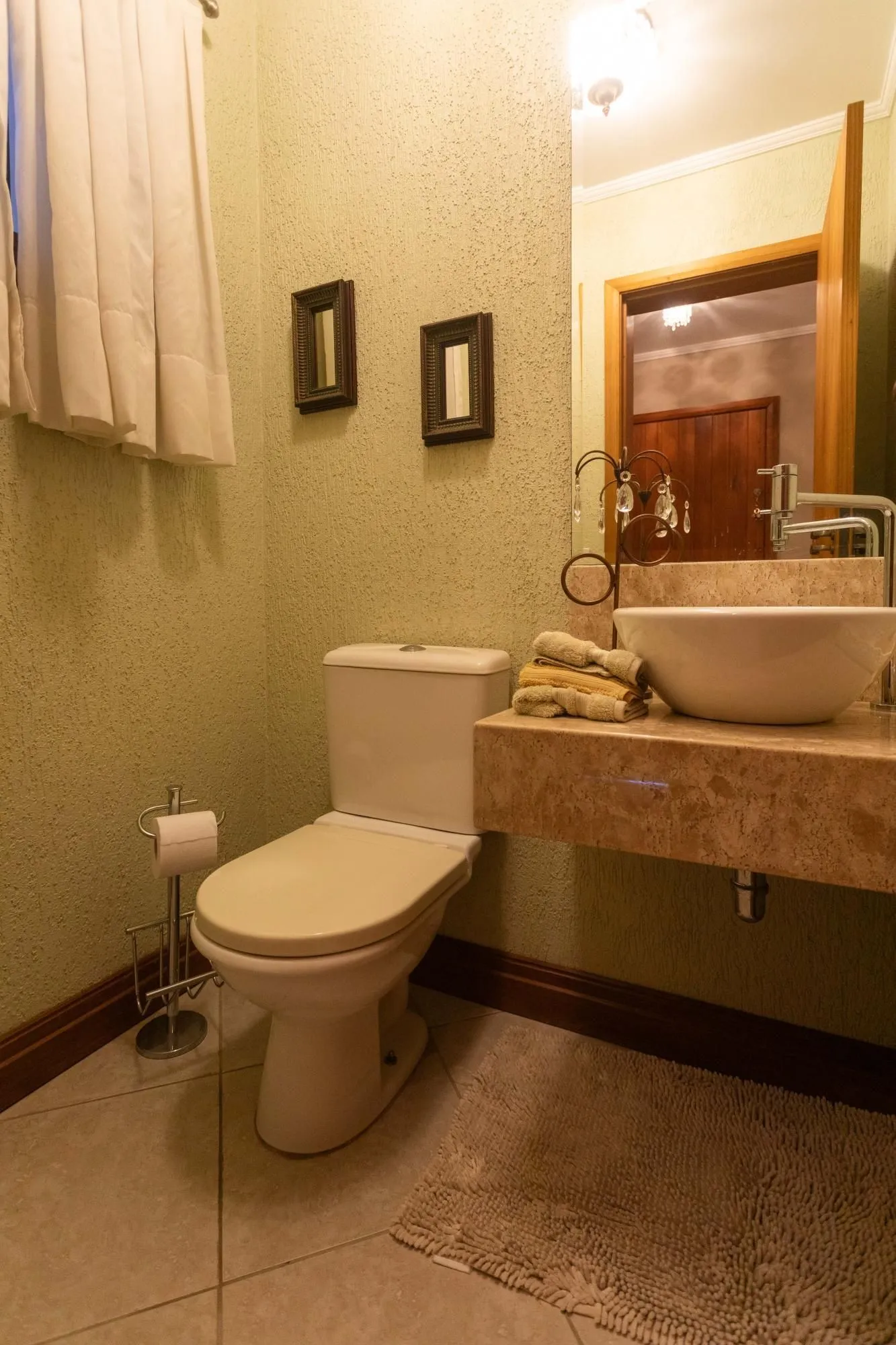 Imagem Casa no Chácara das Pedras com piscina e 316m2