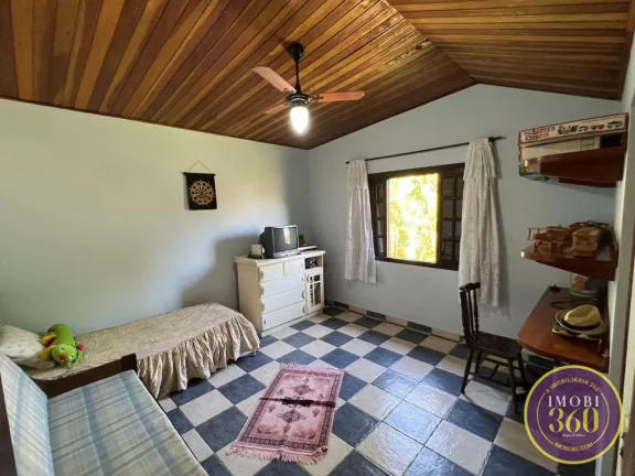 Imagem Oportunidade Única: Linda Chácara de 2.000m² à Venda