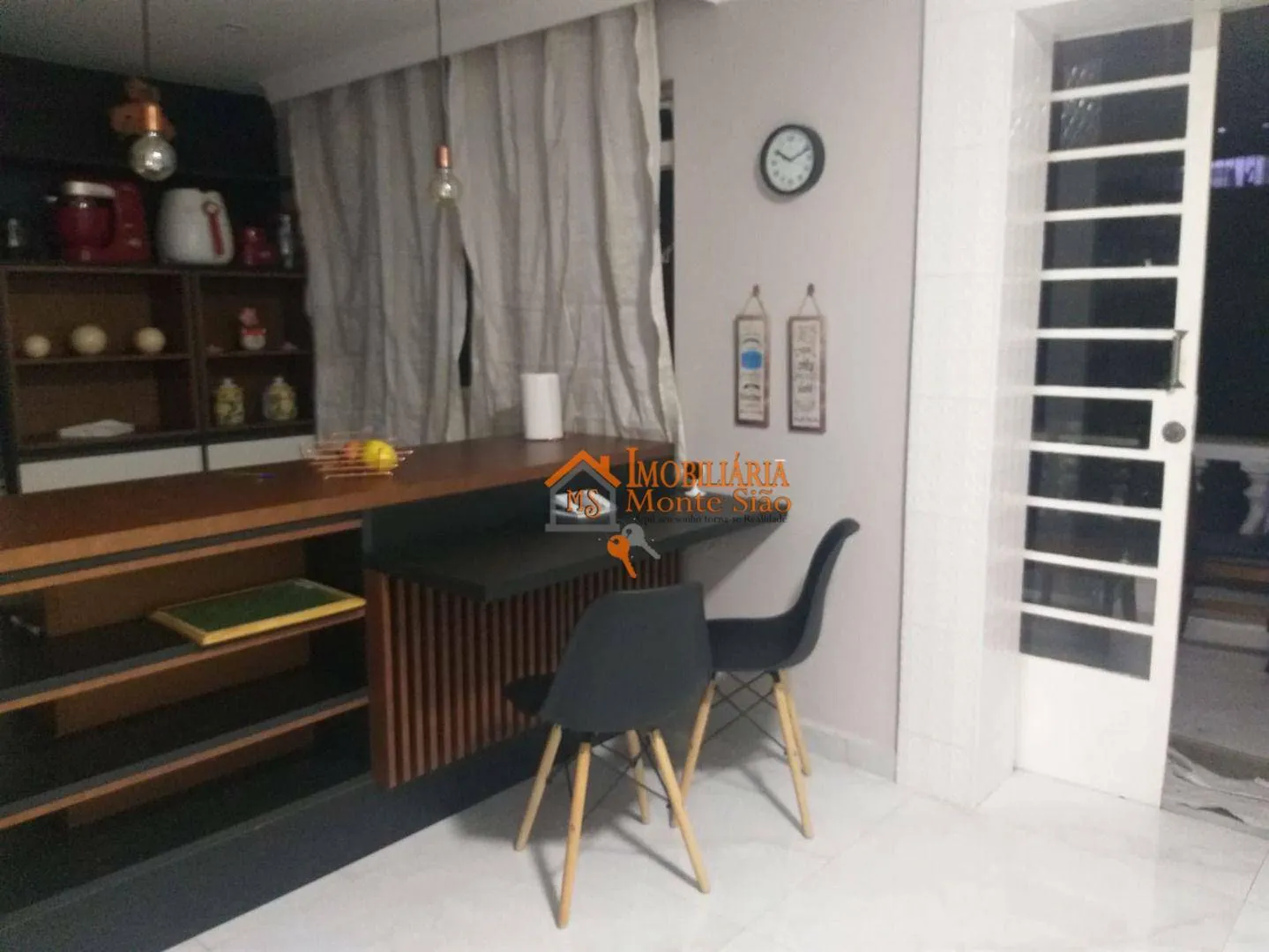 Imagem Sobrado com 3 dormitórios à venda, 315 m² por R$ 1.200.000,00 - Vila Galvão - Guarulhos/SP