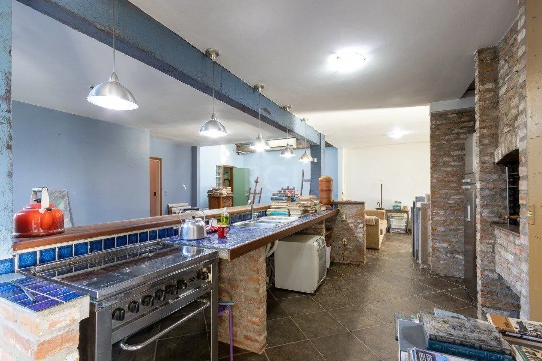 Imagem Casa para Venda - 244m², 3 dormitórios, sendo 1 suites, 2 vagas - Guarujá