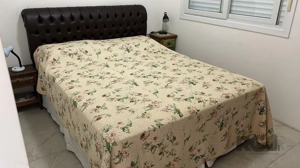 Imagem Casa no Condomínio Rossi 4 Dormitórios