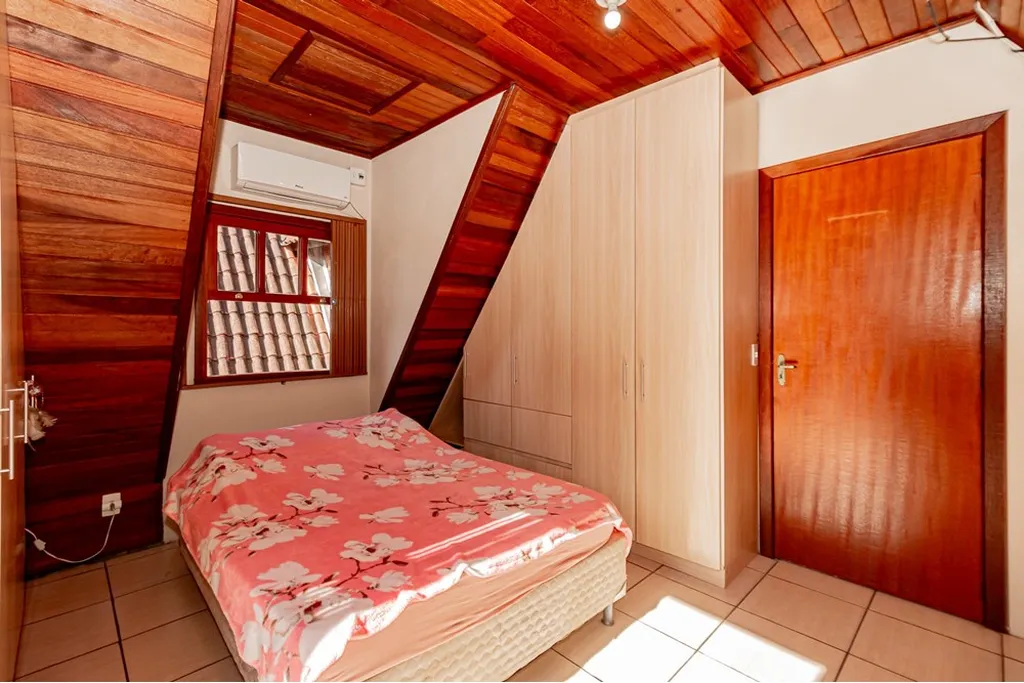Imagem Casa de Condomínio em Glória