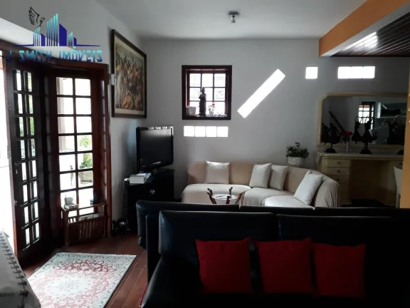Imagem CASA NOBRE, 191m², ÓTIMOS ACABAMENTOS, EM CONDOMÍNIO FECHADO, RODOANEL.