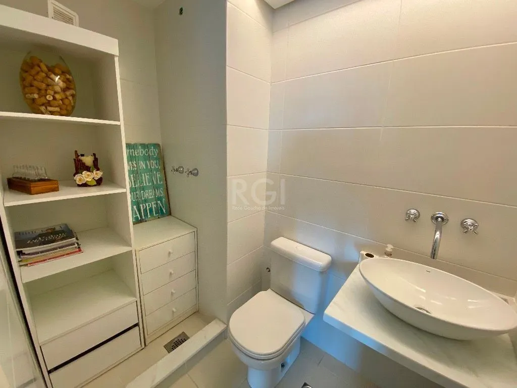Imagem Apartamento Para Comprar no Karpathos com 2 Dormitórios transformado em 1 suite com closet