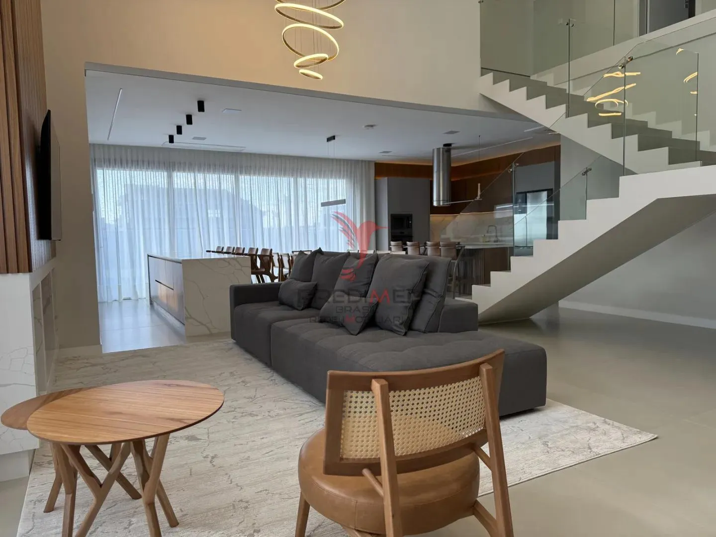 Imagem Casa Florença: O Ápice do Luxo e Tecnologia no Condomínio Caledônia