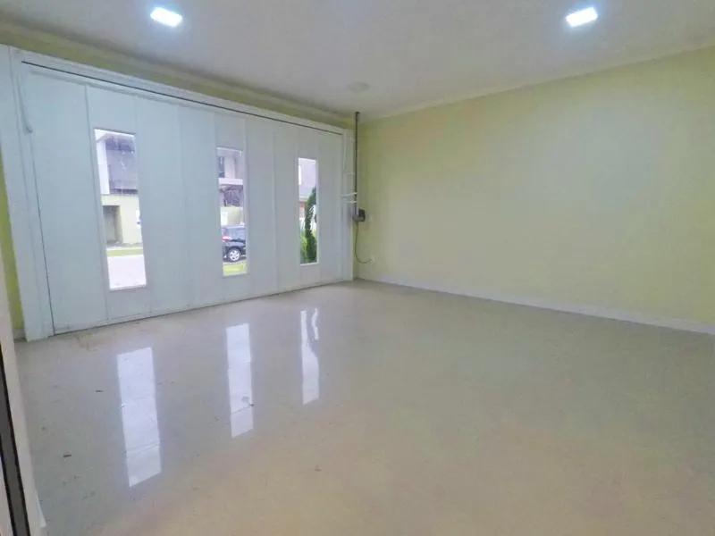 Imagem Casa em Condominio 4 Dormitórios - Bairro --