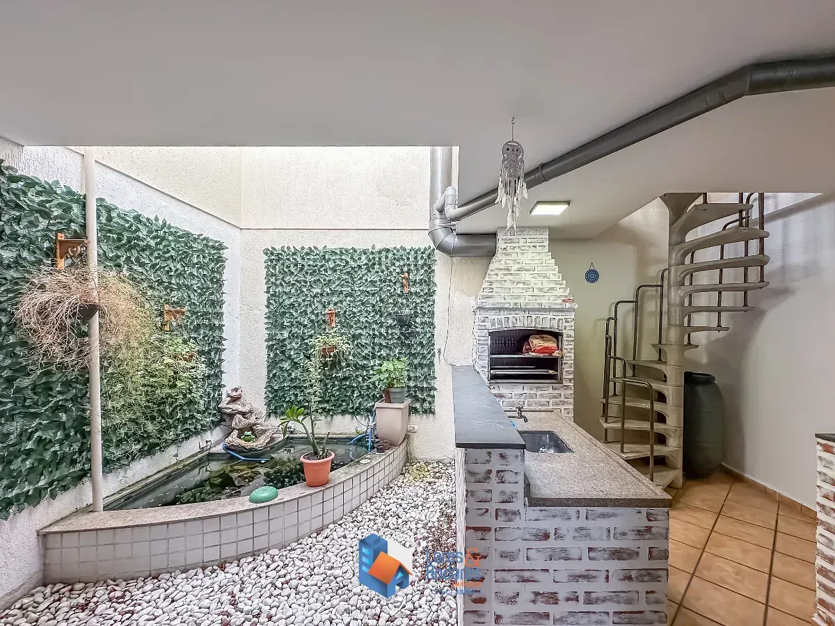 Imagem Sobrado para venda em Vila Alpina com 4 quartos, sendo 1 suíte, 320m²