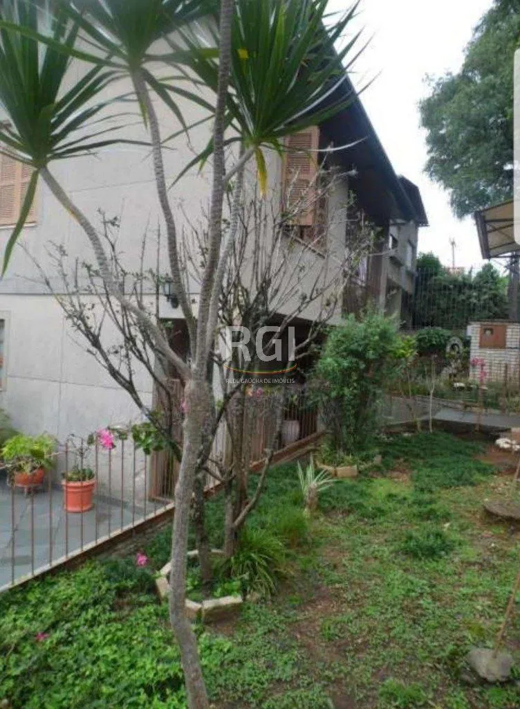 Imagem Casa para Venda - 150m², 3 dormitórios, sendo 1 suites, 5 vagas - Vila Ipiranga