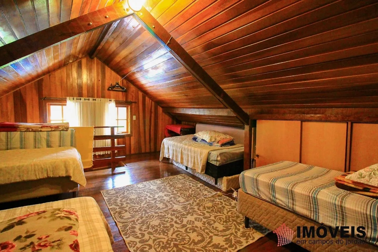 Imagem Comercial à venda 14 Quartos, 14 Suites, 5 Vagas, 380M², Vila Nova Suiça, Campos do Jordão - SP