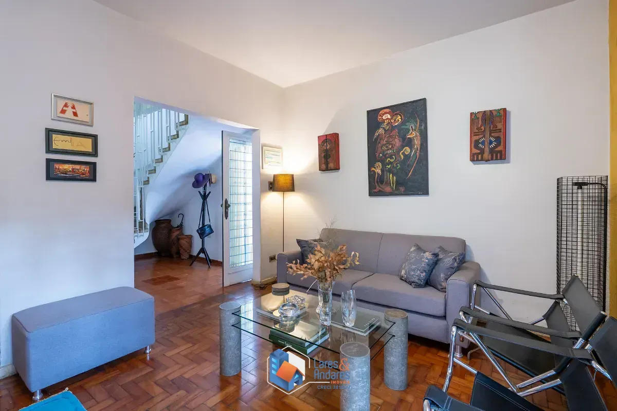 Imagem Casa para venda em Campo Belo com 4 quartos, sendo 2 suítes, 207m²