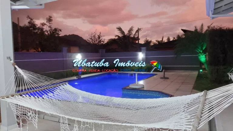 Imagem Linda Casa Cond. Fechado - Bairro Horto