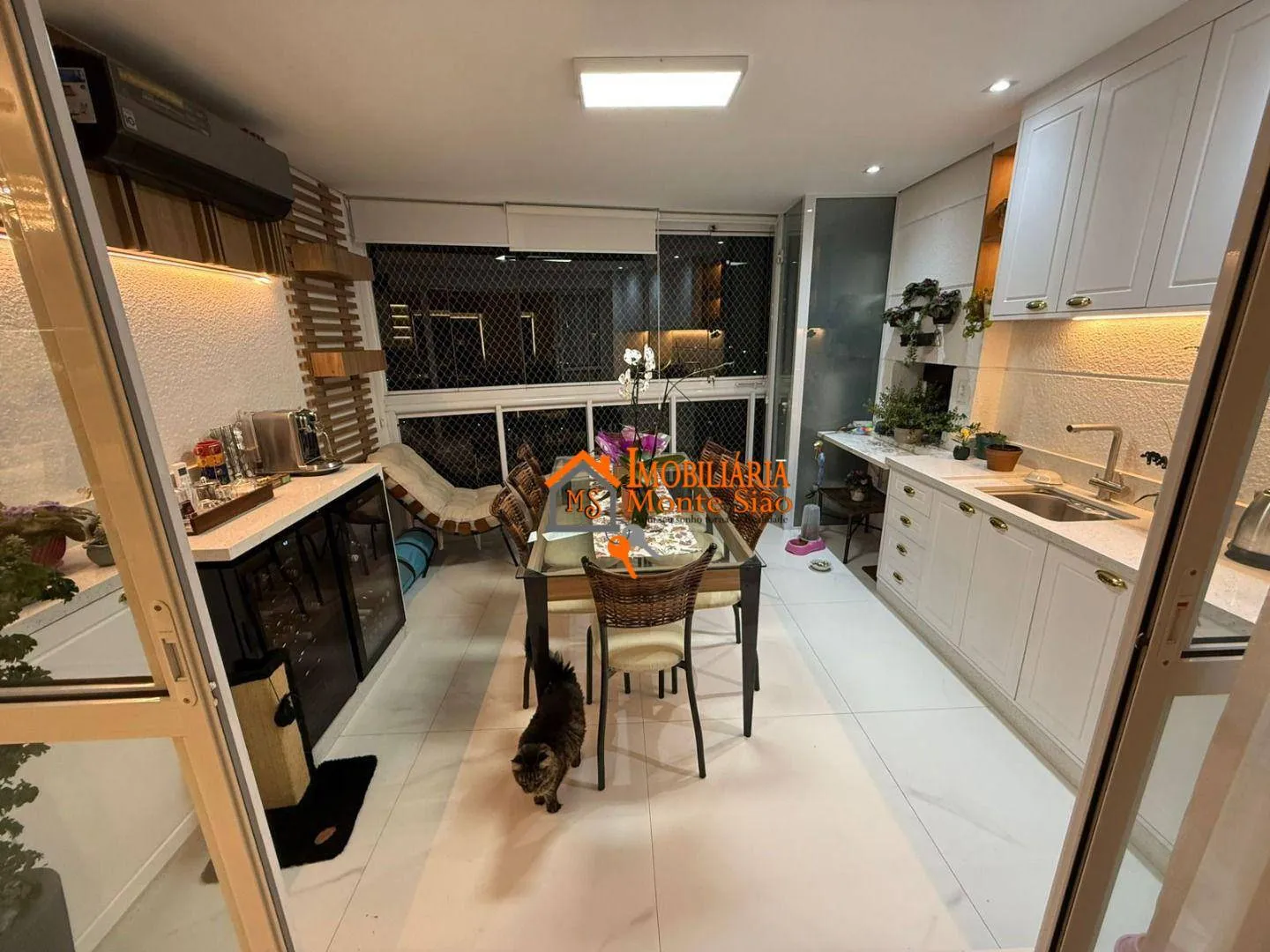 Imagem Apartamento com 3 dormitórios à venda, 177 m² por R$ 2.990.000,00 - Jardim Zaira - Guarulhos/SP