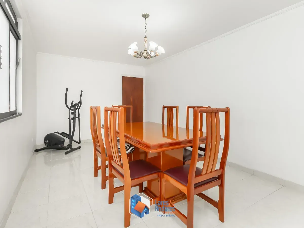 Imagem Casa para venda em Vila Santa Maria com 3 quartos, sendo 1 suíte, 210m²