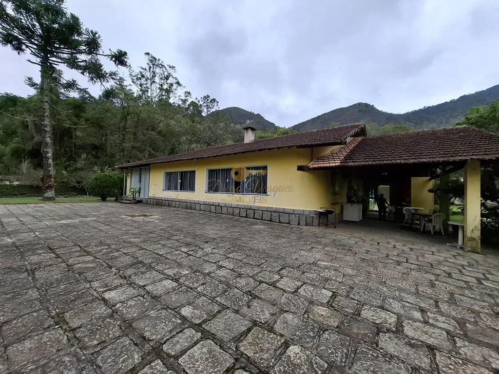 Imagem Casa para Venda em Teresópolis / RJ no bairro Albuquerque
