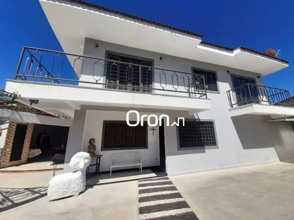 Imagem Sobrado com 3 dormitórios à venda, 270 m² por R$ 1.410.000,00 - Jardim América - Goiânia/GO