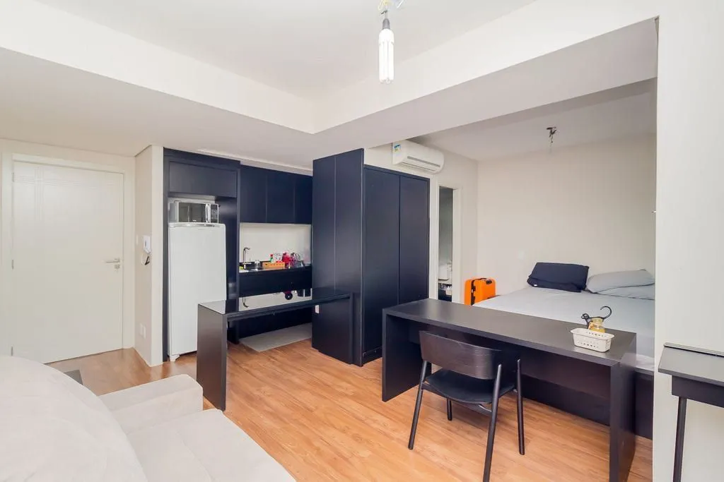 Imagem Apartamento de 1 quarto (studio) e uma vaga no bairro Moinhos de Vento em POA