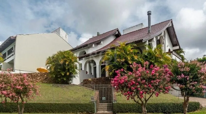 Imagem Casa para Venda - 456m², 3 dormitórios, sendo 2 suites, 2 vagas - Vila Assunção