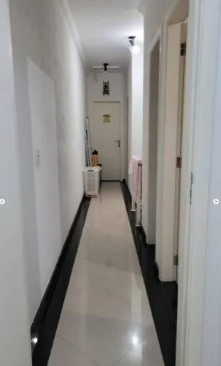 Imagem Casa à venda com 4 dorms e 4 vagas - Campo Grande