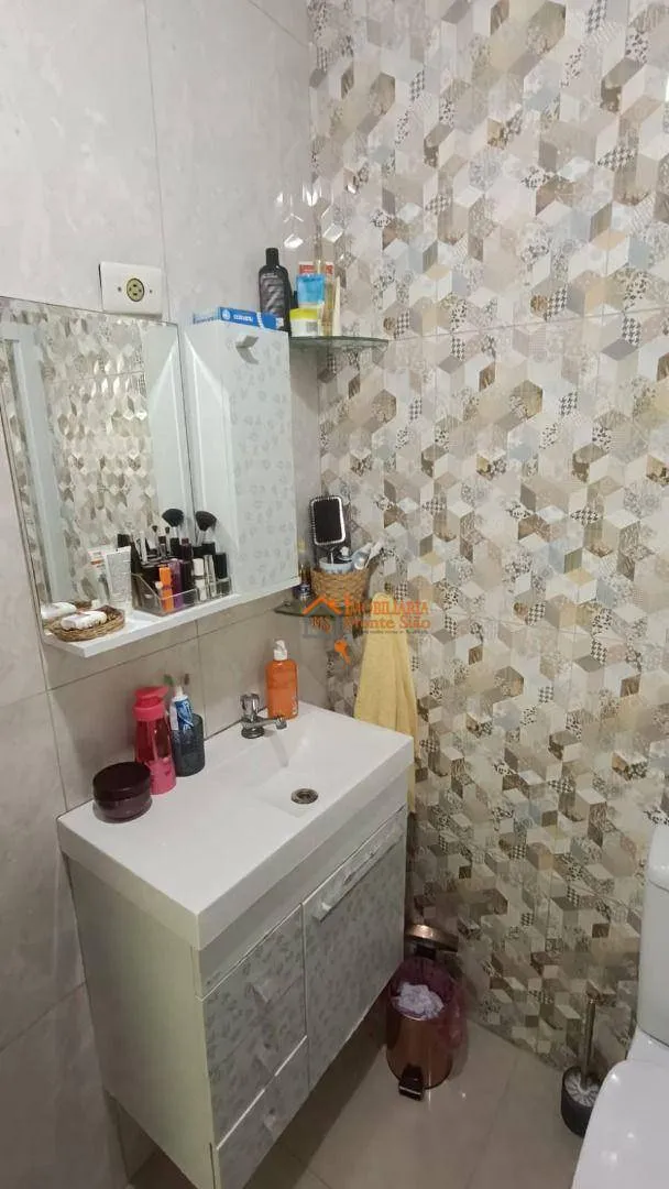Imagem Sobrado com 2 dormitórios à venda, 200 m² por R$ 450.000,00 - Jardim Rosa de Franca - Guarulhos/SP