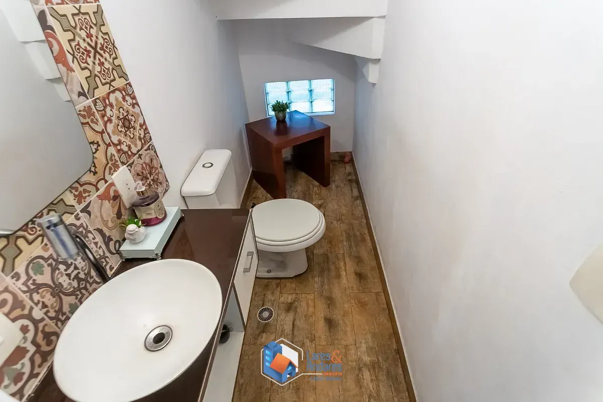 Imagem Sobrado para venda em Vila Império com 3 quartos, sendo 1 suíte, 219m²