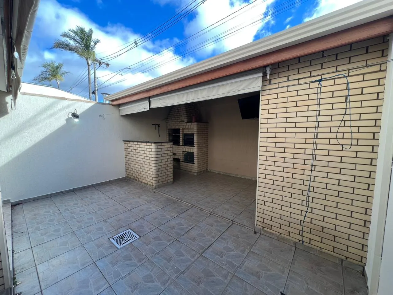 Imagem Linda casa mobiliada no Condomínio Village Salermo de 150m²