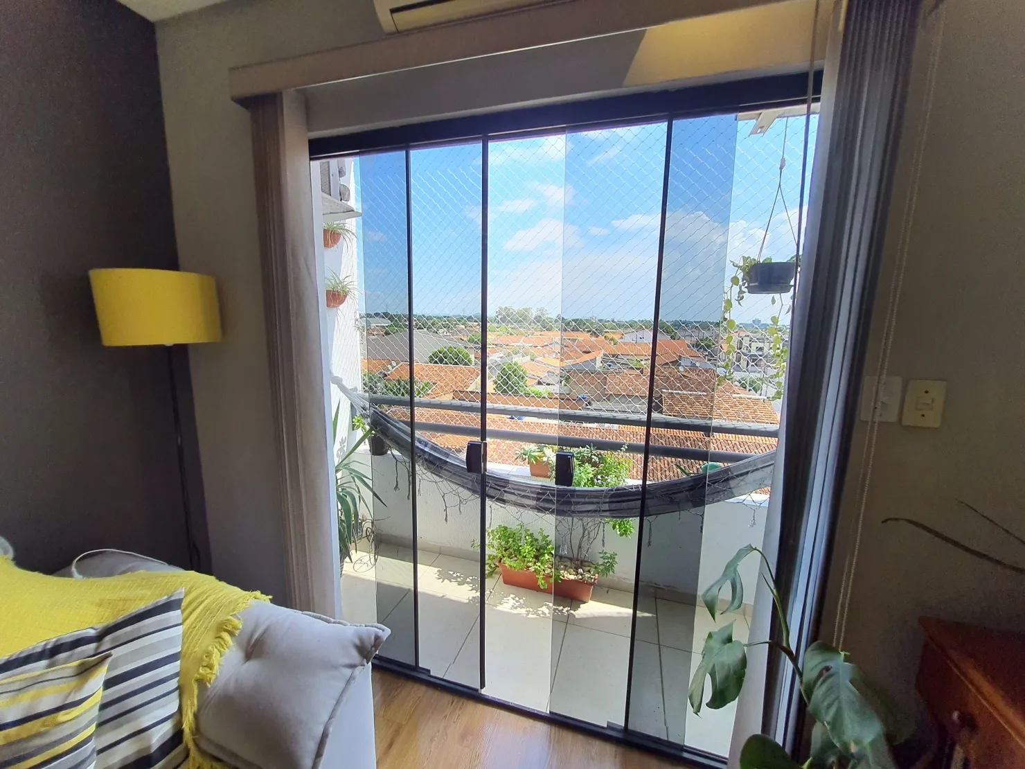 Imagem Apartamento duplex à Venda, Parque São Domingos, Pindamonhangaba, SP