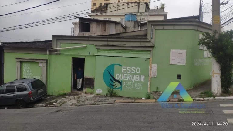 Imagem Casa 2 quartos e Salão 300 metros e vaga para 10 carros