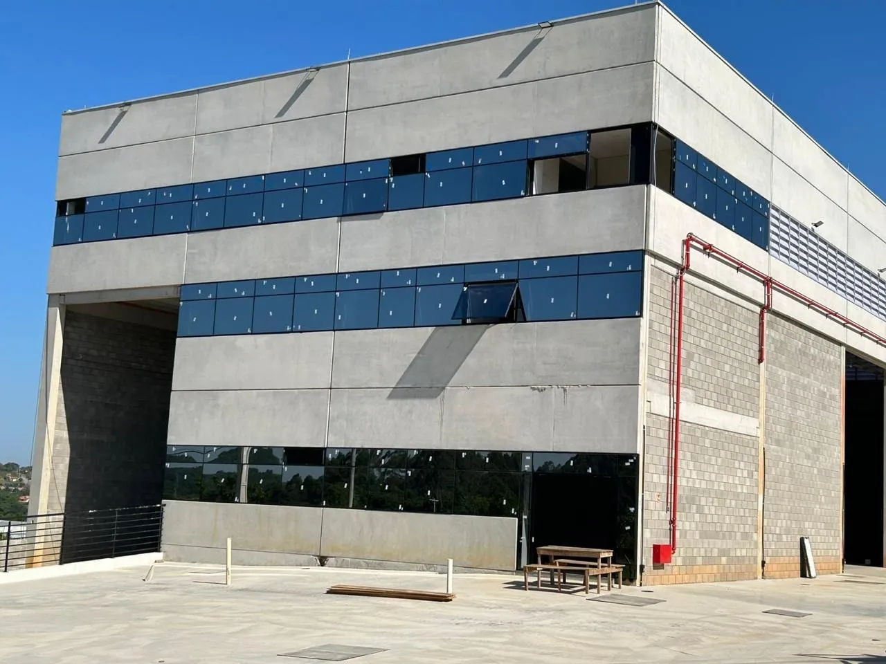 Imagem Aluguel de Galpão Industrial de Excelência em Cidade] - Bairro] - Espaço Moderno e Funcional!