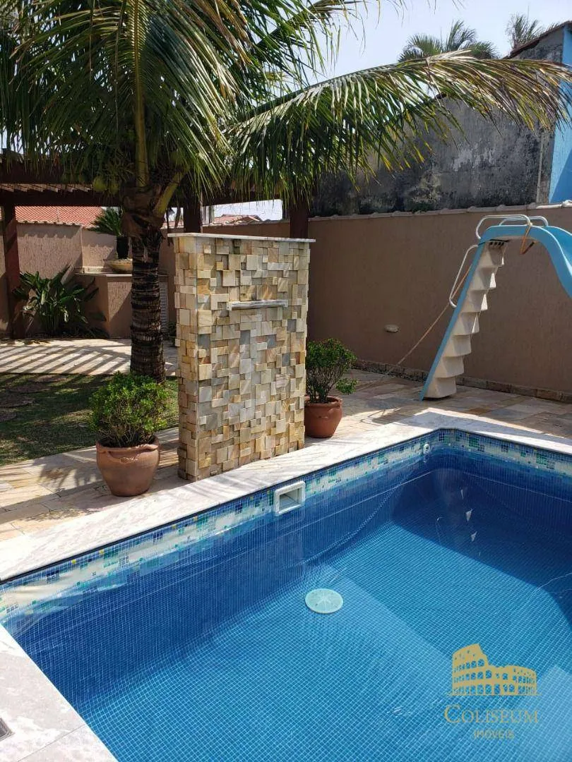 Imagem Casa com 5 dormitórios à venda por R$ 1.450.000,00 - Jardim Mar e Sol - Peruíbe/SP