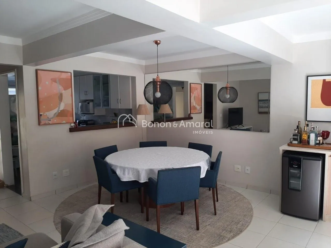 Imagem Casa Aconchegante à Venda em Condomínio Fechado em Campinas