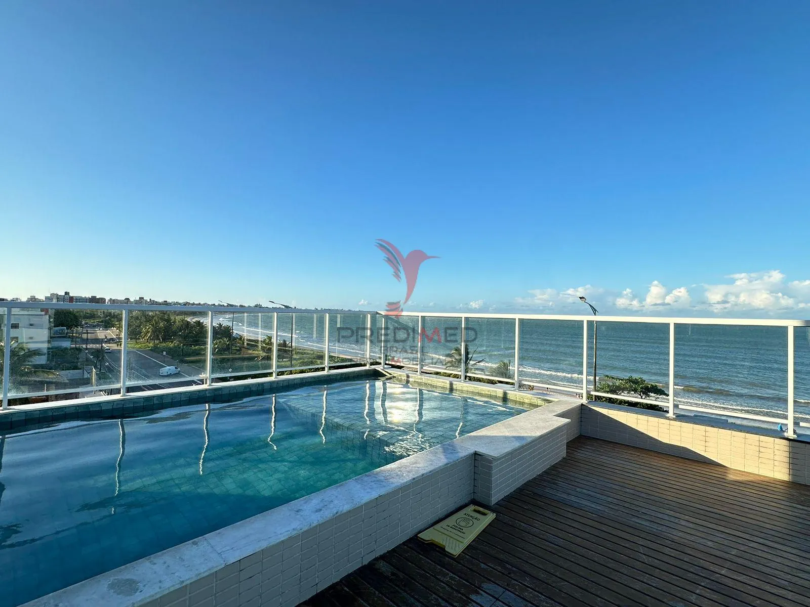 Imagem Vende-se Flat pronto para investimento na beira-mar do Bessa