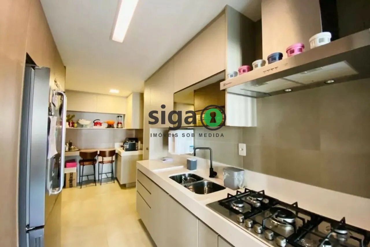 Imagem Apartamento de 162m2 à venda em Pinheiros, com 03 suítes e 2 vagas.