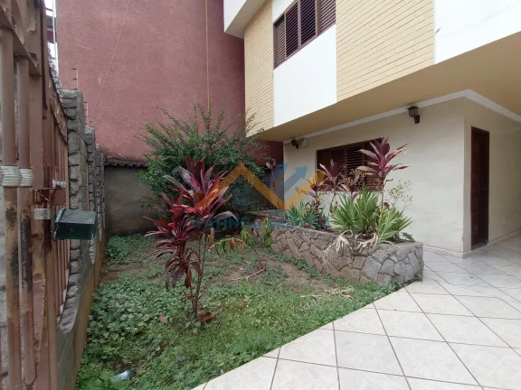 Imagem Casa com 3 quartos no bairro Iguaçu em Ipatinga