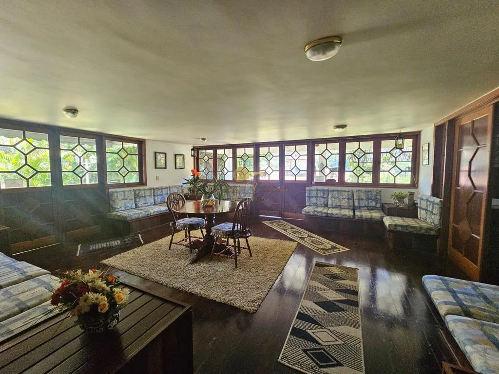 Imagem Casa em Condomínio para Venda em Teresópolis / RJ no bairro Parque do Imbui