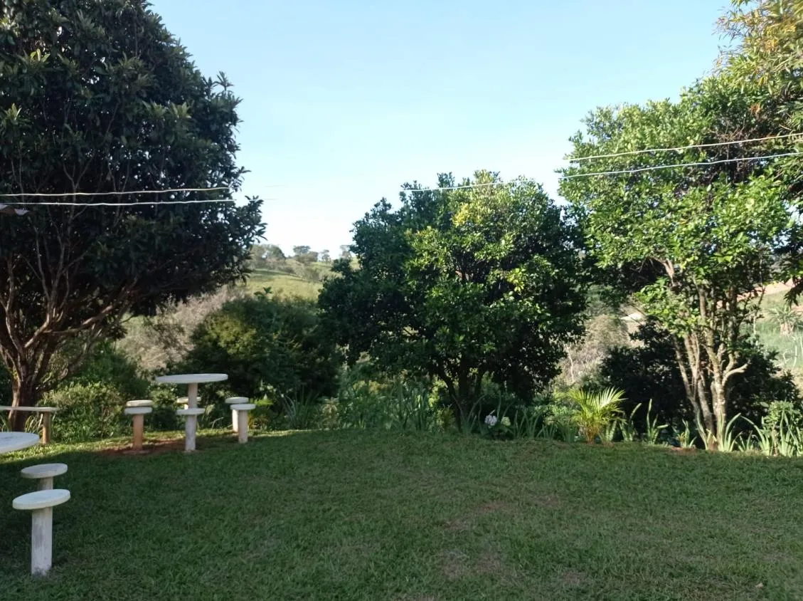 Imagem Vendo chácara em Crucilândia/MG - com 4.500 m² de área