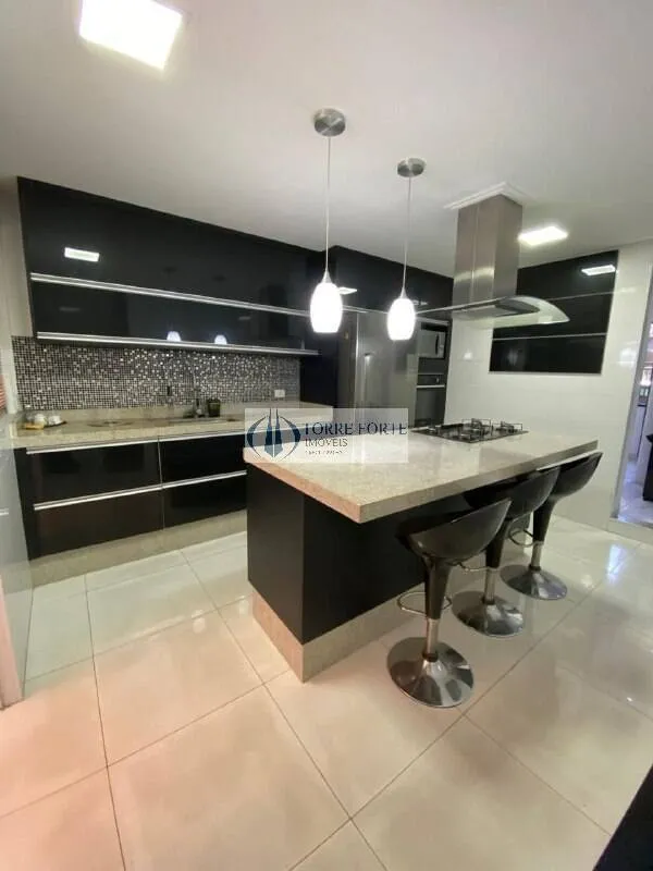 Imagem Casa com 4 dormitórios 1 suíte 3 vagas na chácara Mafalda .