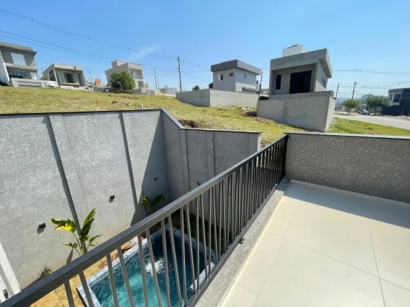 Imagem Casa com Piscina e Terraço no Condomínio Nova Jaguari