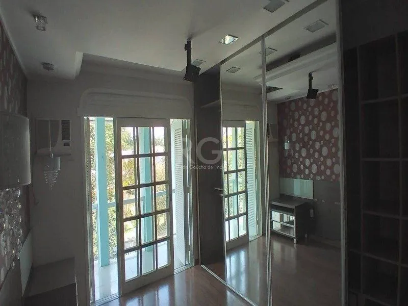 Imagem Sobrado para Venda - 162.4m², 3 dormitórios, sendo 1 suites, 2 vagas - Vila Assunção