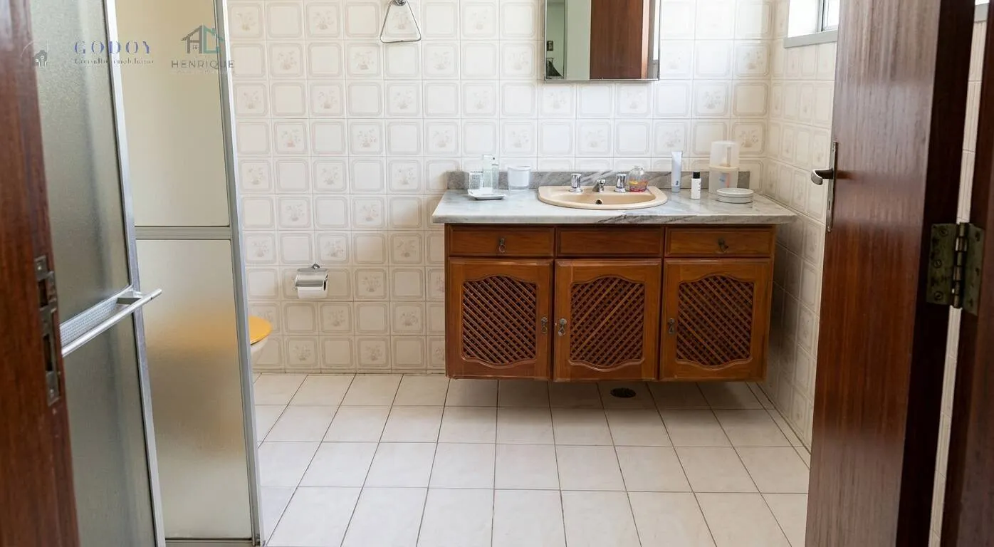 Imagem Casa Comercial e Residencial no Centro de Pindamonhangaba