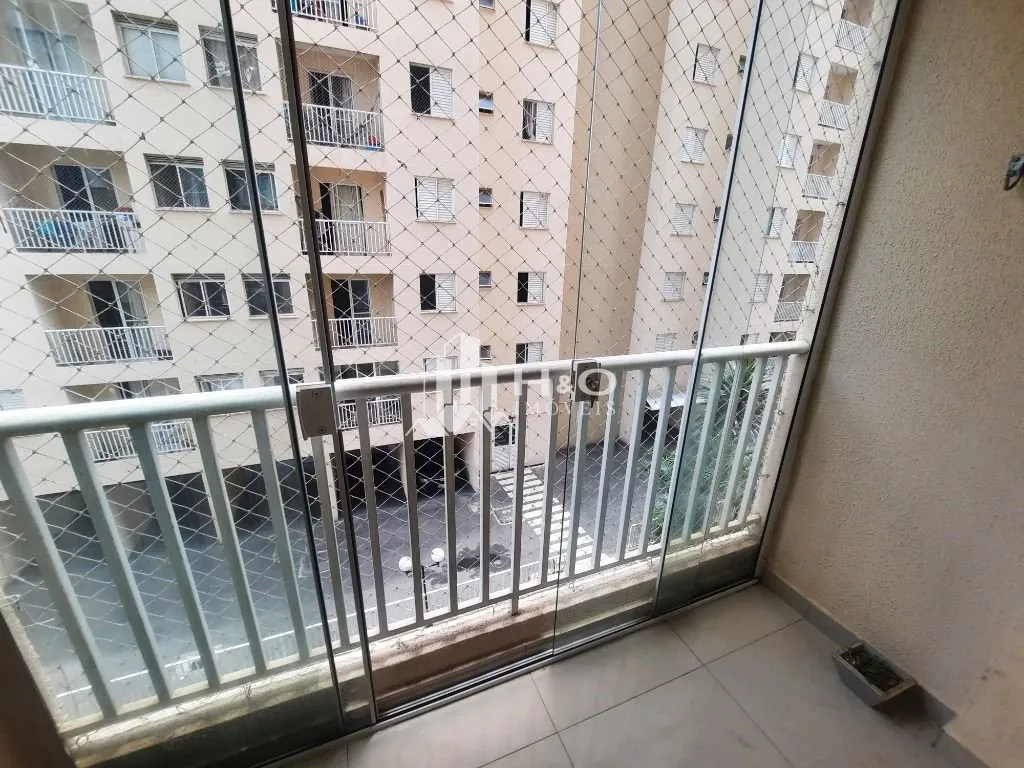 Imagem Excelente apartamento com 2 dormitórios e sacada, ideal para quem busca conforto, praticidade e segurança.