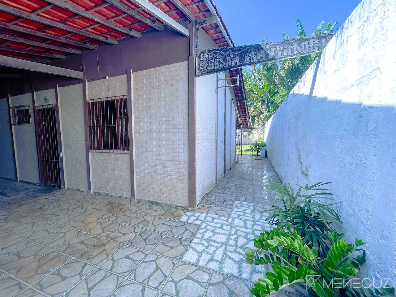 Imagem CASA A VENDA EM SETIBA, COM AMPLA ÁREA VERDE A POUCOS METROS DO MAR