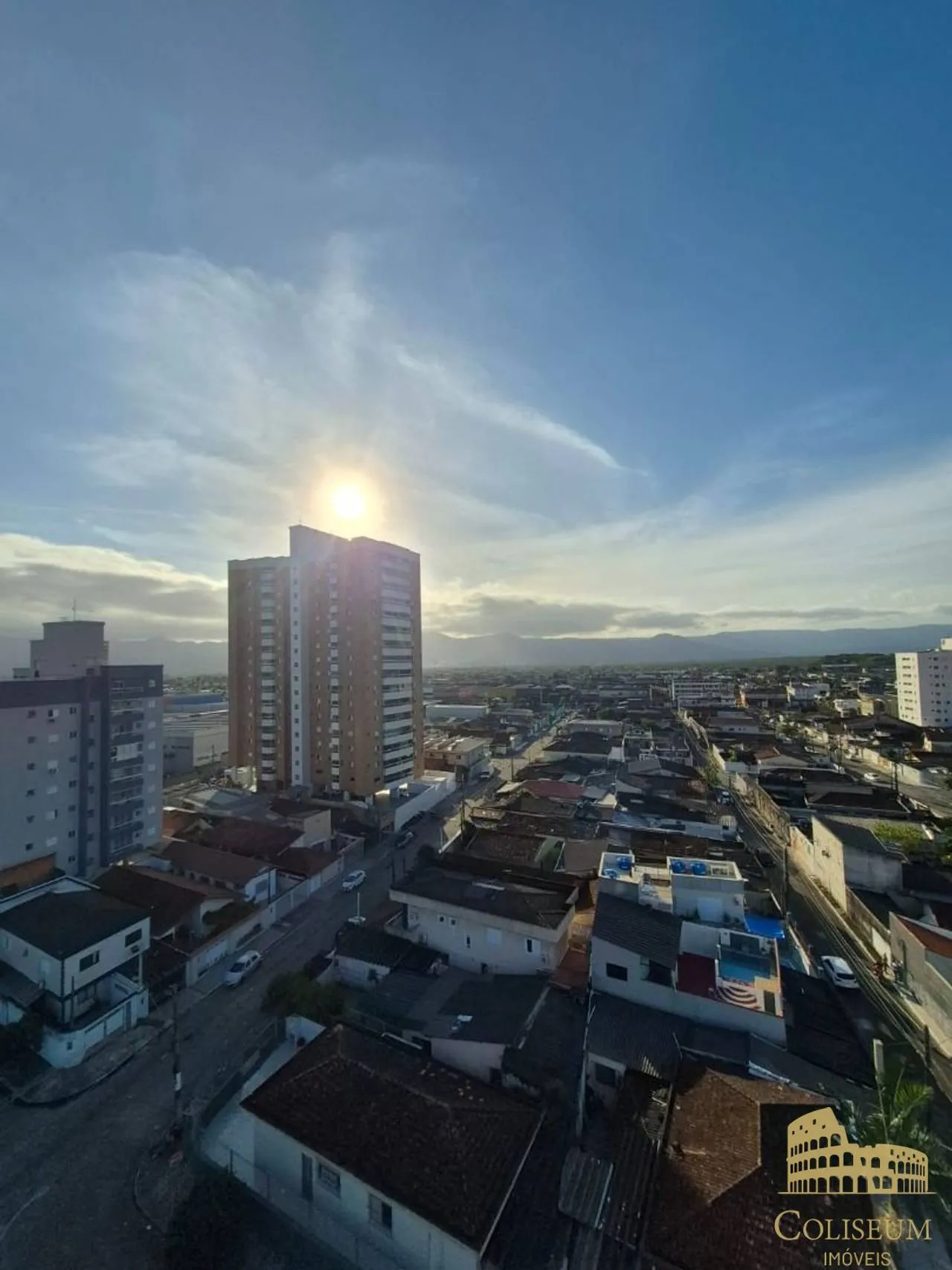 Imagem Apartamento com 2 dormitórios à venda, 79 m² por R$ 480.000,00 - Vila Guilhermina - Praia Grande/SP