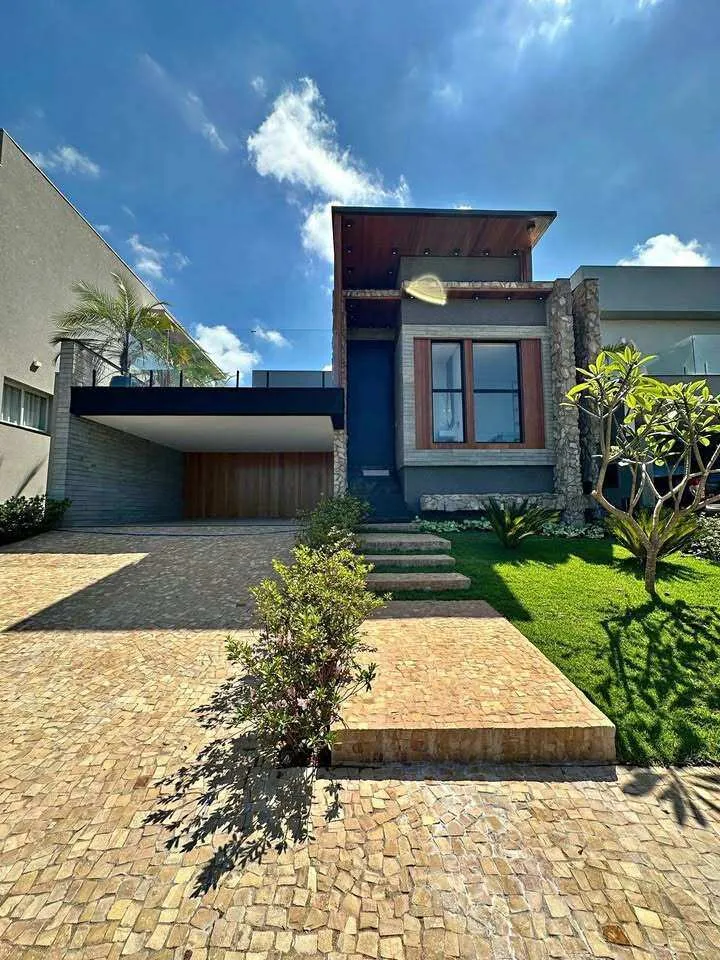 Foto do imóvel Casa à venda, Núcleo Agrícola Alpha, com 4 quartos, 272m2