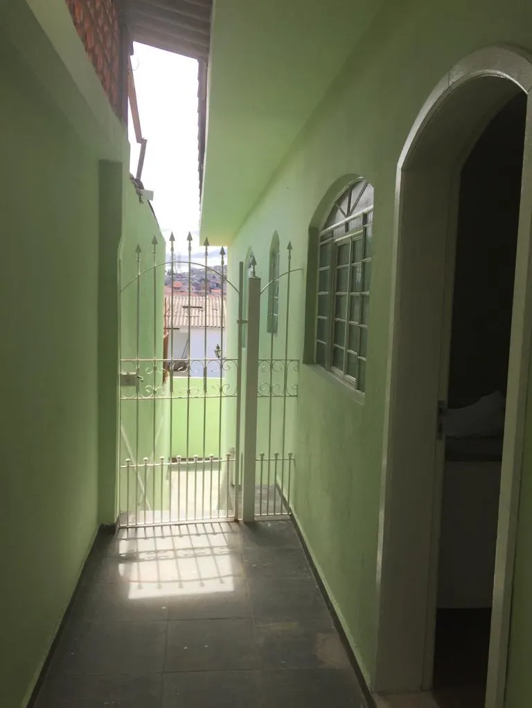 Imagem Imperdível! Casa à venda em São Paulo-SP, Parque Casa de Pedra, 3 quartos, 2 banheiros, 2 vagas, 125m². Venha conferir!