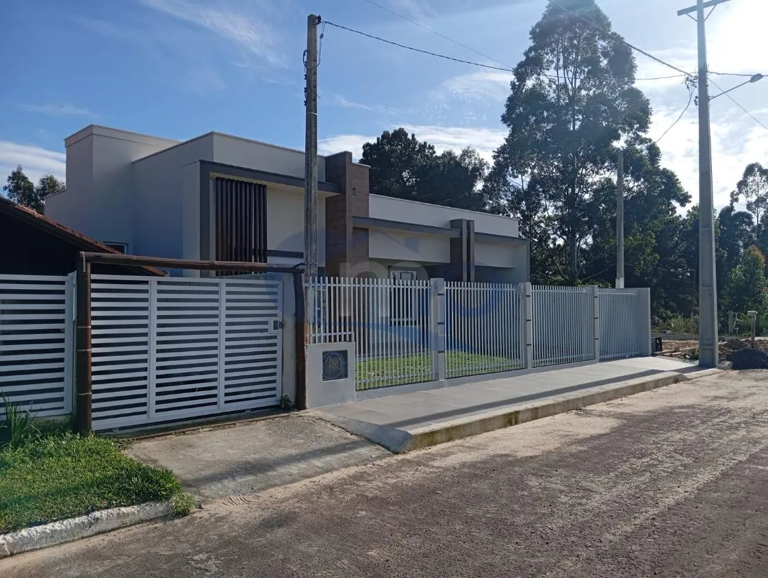 Imagem Casa de 2 Dormitorios com Piscina a Venda no Novo Passo, em Passo de Torres/SC