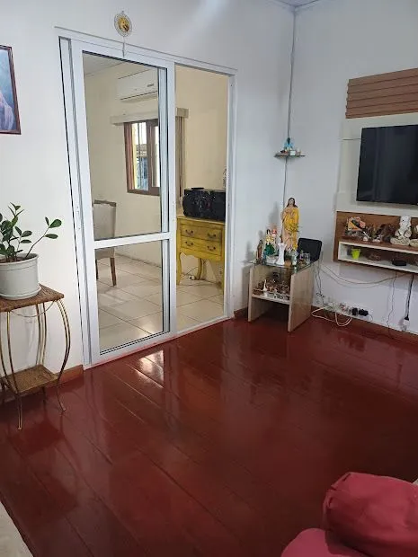 Imagem casa 3 dormitórios+ casa nos fundos de 1 dormitório