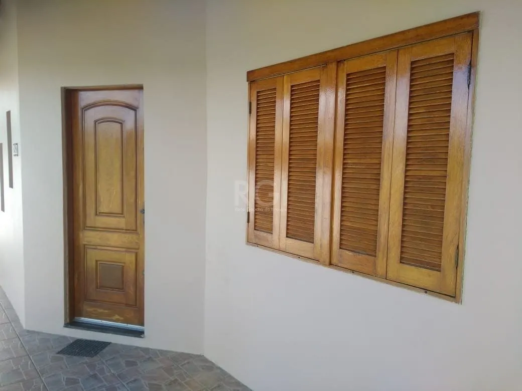 Imagem Casa para Venda - 250m², 2 dormitórios, 4 vagas - Lageado