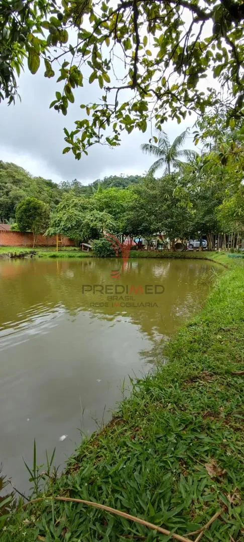 Imagem Chácara em Blumenau. Com rancho em construção. Lagoa com água. Poço artesiano. Pomar