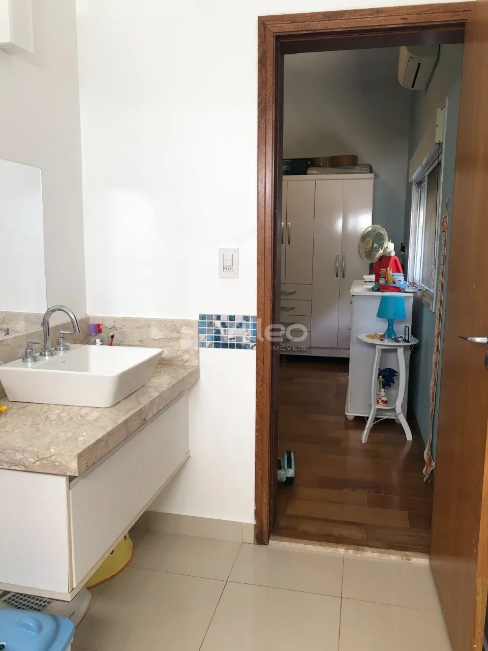 Imagem Apresentamos esta excelente casa térrea localizada em um dos condomínios mais exclusivos de Soroca...